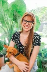 Photo of Ali Hazelwood